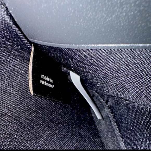 NWOT Coach Medium Zip Around Wallet Black Embossed Patent Leather - Picture 11 of 11